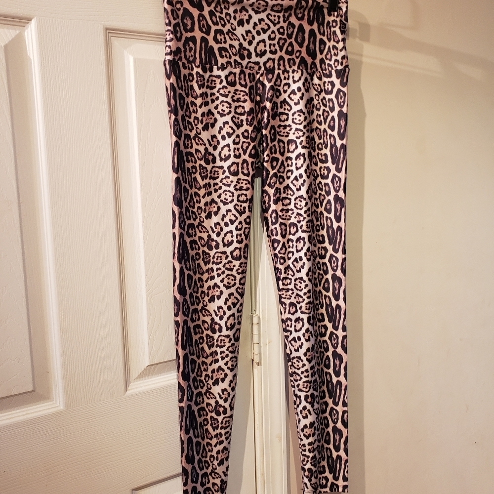 Onzie Mamba PythonHIGH RISE LEGGING - LEOPARD - Picture 8 of 12